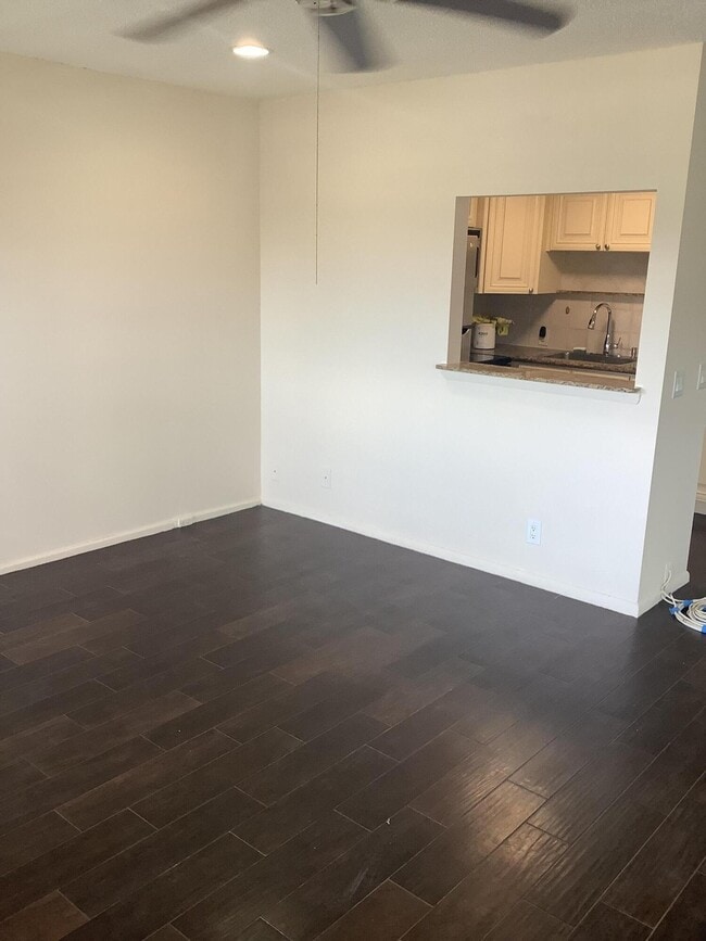 Photo - 119 Fanshaw C Unit 119 C