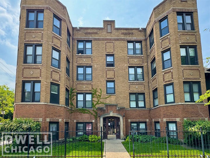 Photo - 4208 N Clark St Unidad 1