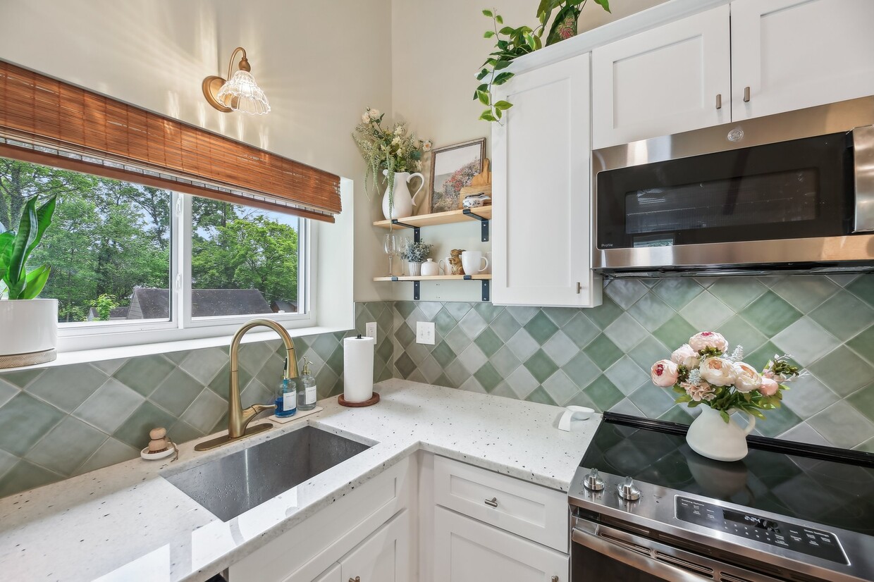 Photo - 1719 Daytona Rd (Parkville, MD)