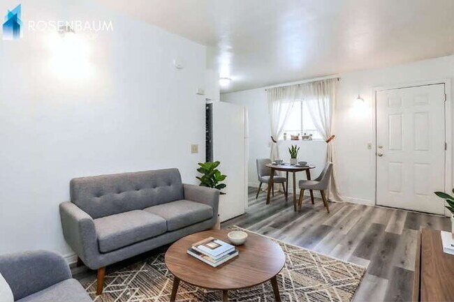 770 N Dodge Blvd Unit 22