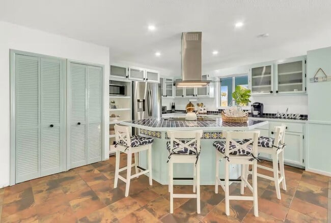 Photo - 37 Blue Water Dr