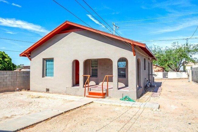 Building Photo - 531 S 1st Ave Rental