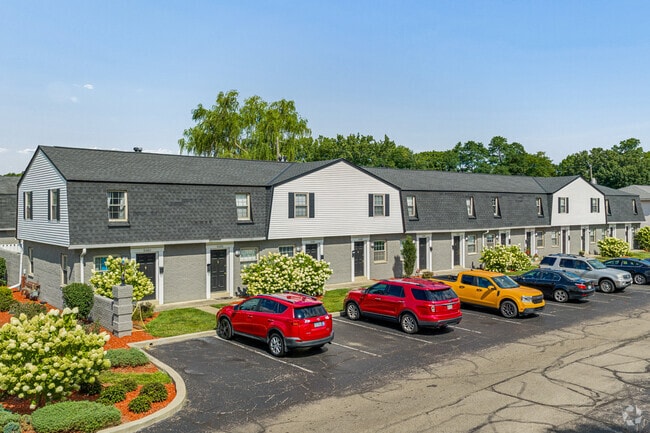 Building Photo - TOWNHOMES AT BLENDON