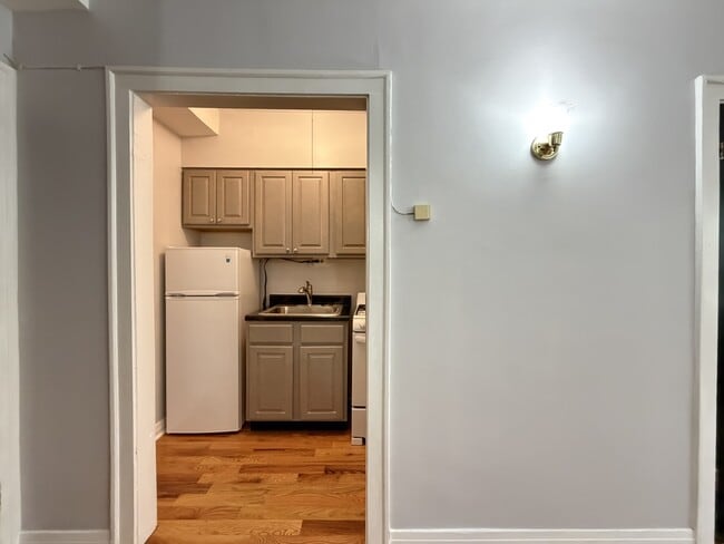 843 W Leland Ave Unit J03P
