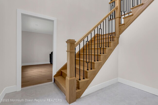 Photo - 265 Whalepond Rd