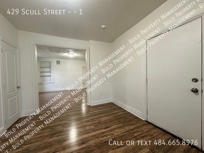 Photo - 429 Scull St Unidad 1