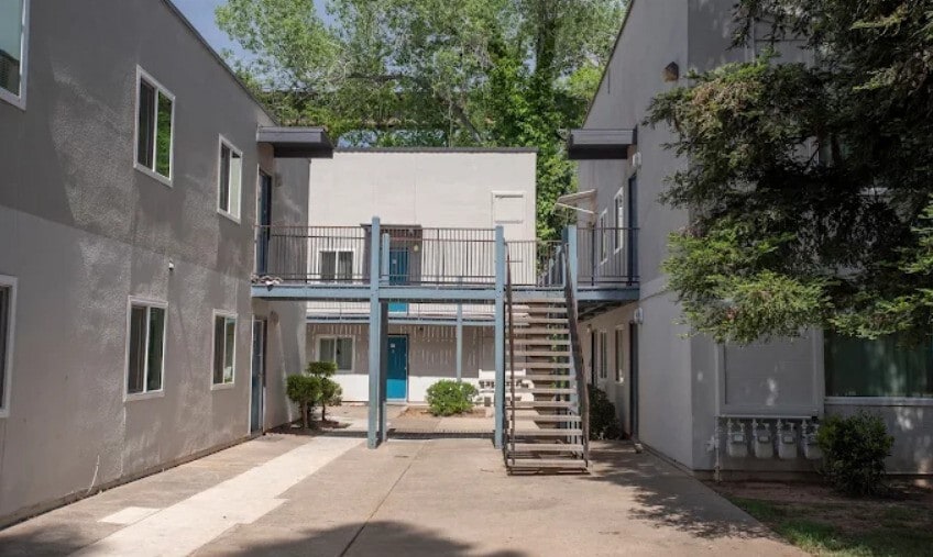 Photo - 1895 Benton Dr