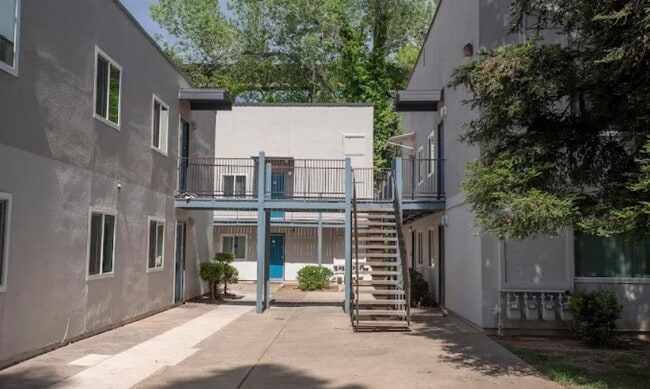 Photo - 1895 Benton Dr