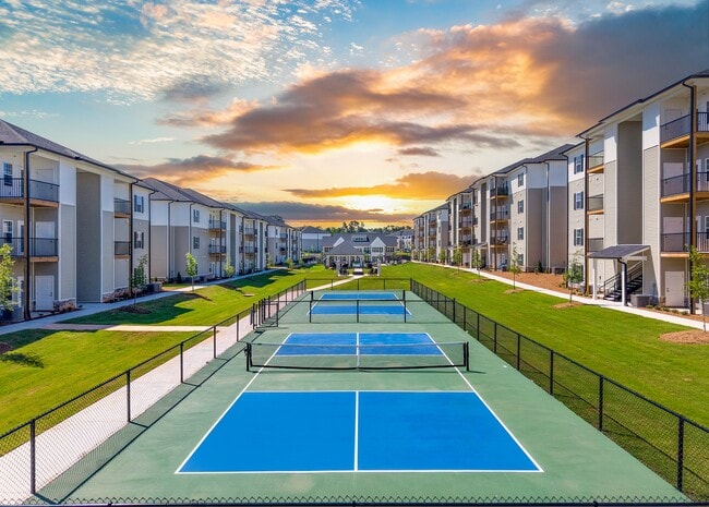 Photo - Northbrook Luxury Apartments