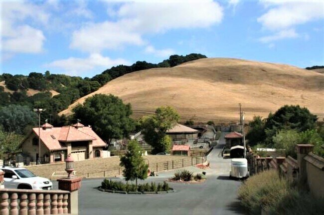 Photo - 25651 Palomares Rd