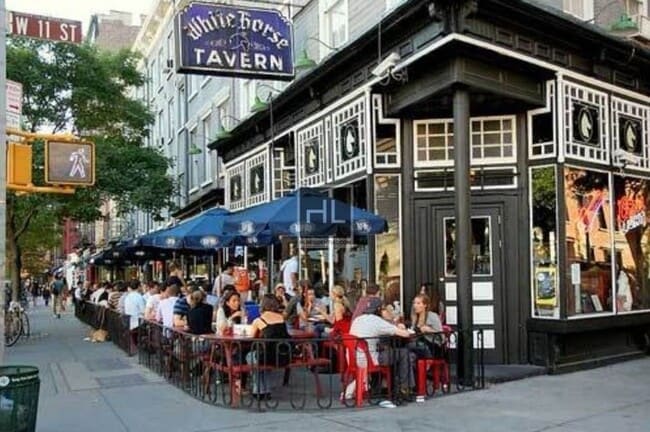 Photo - Christopher Street Unidad 13