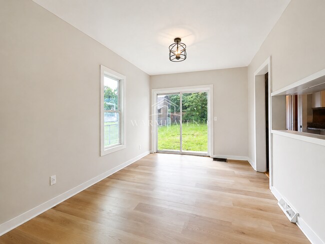 Photo - 402 Hall Ave