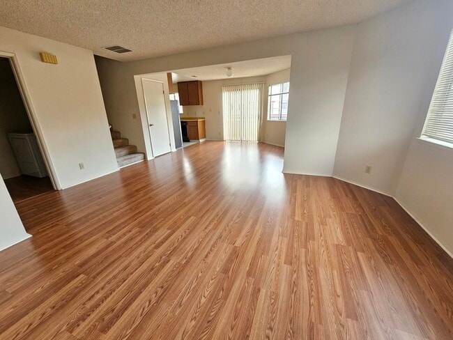 Building Photo - 5025 Valley Crest Dr Rental