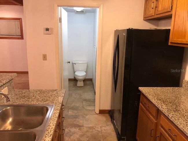 Photo - 758 N Westmoreland Dr