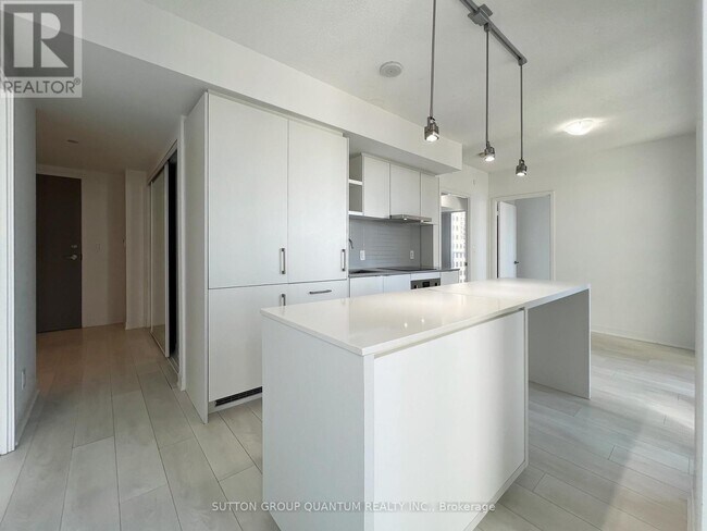 Photo - 88 Harbour St Unit 1510