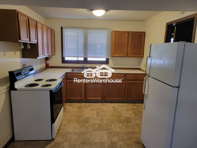 Photo - 101 1/2 W Madison Street
