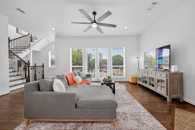 Photo - 1505 Wentworth St