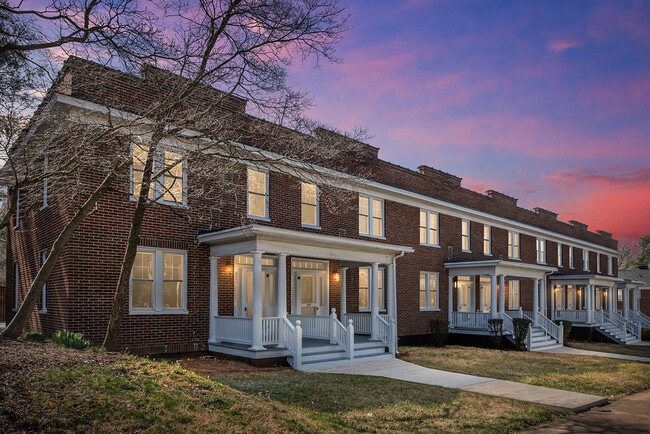Photo - 210 E Main St