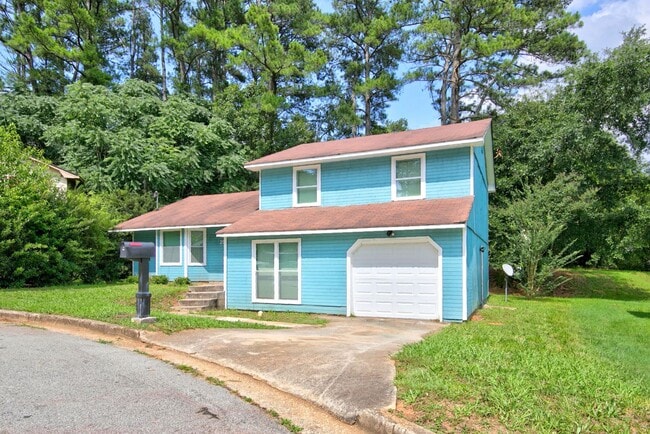 Photo - Renovated 3 bed/2 bath in Lithonia!