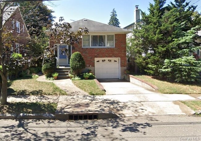 Photo - 132A Hawthorne Ave