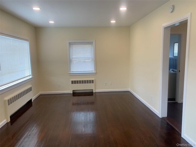 Photo - 711 N Division St