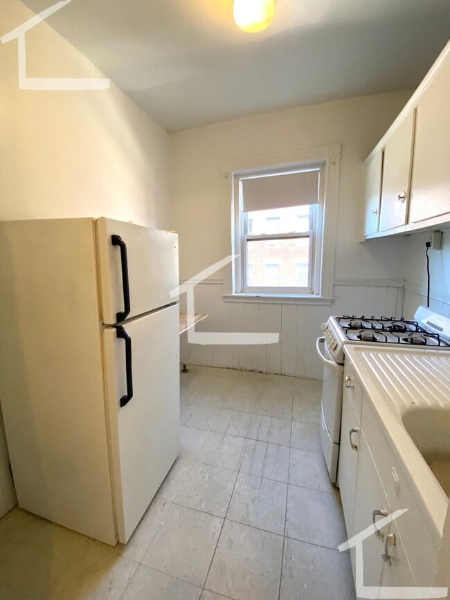 12-5 Walbridge St, #12