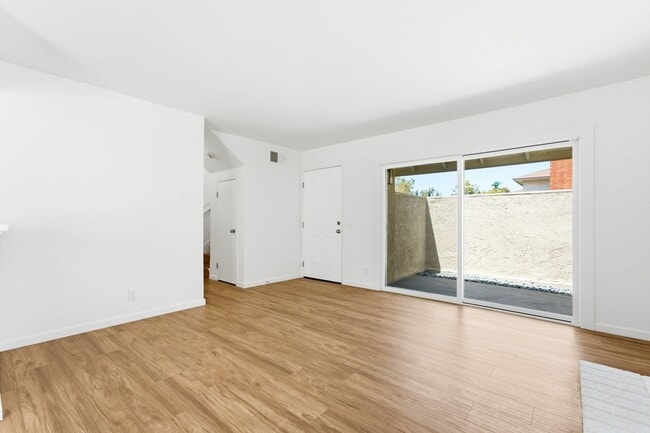 Photo - 15192 Moir Ct