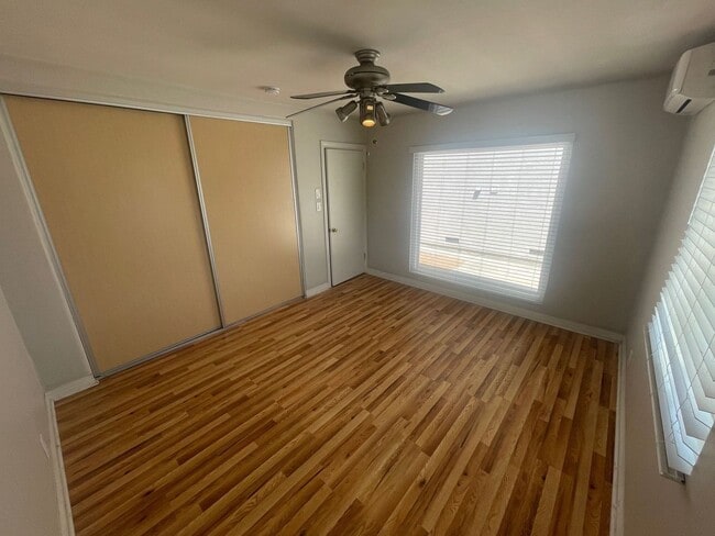 Photo - 4BD/2BA House on 63rd!