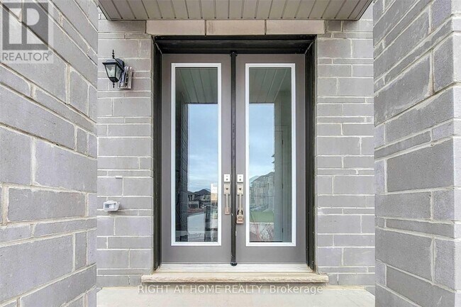Photo - 235 Vermont Ave