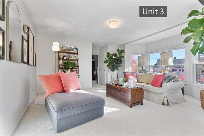 Photo - 846 Main St Unidad 3