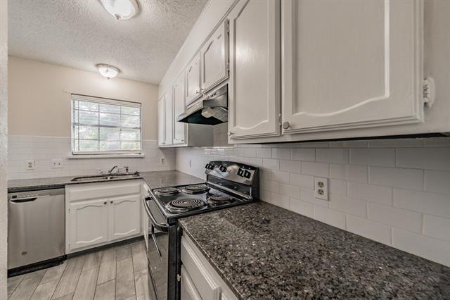 Photo - 7604 Chapin Rd