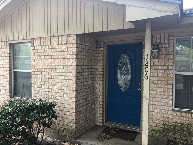Photo - College Station - 2 bedroom 1 bath Duplex
