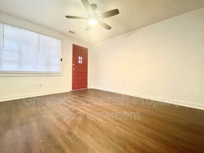 1312 Love St