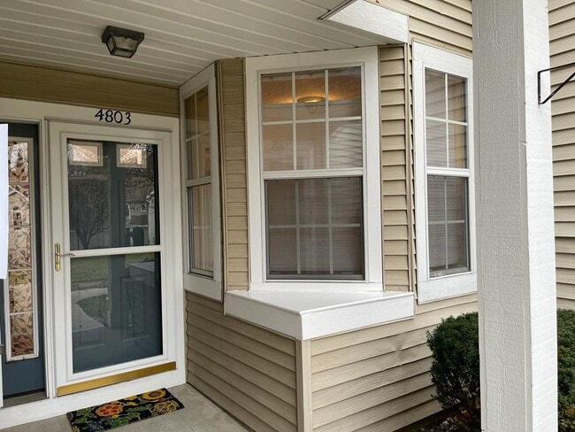 Photo - 4803 Foxwood Dr S Unit 4803 Foxwood dr south