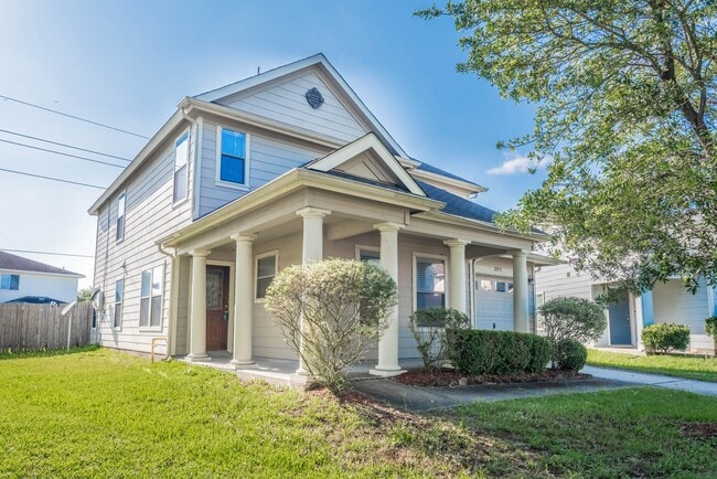 Photo - 20931 Gastonbury Ln