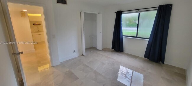 Photo - 409 Lakeview Dr Unit 104
