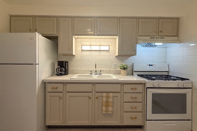 Photo - 3838 w 124th St Unit 2W