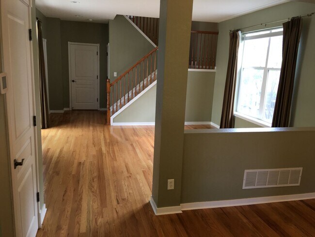 Photo - 3 Bedroom 2 1/2 Bath Home in Harvest Park