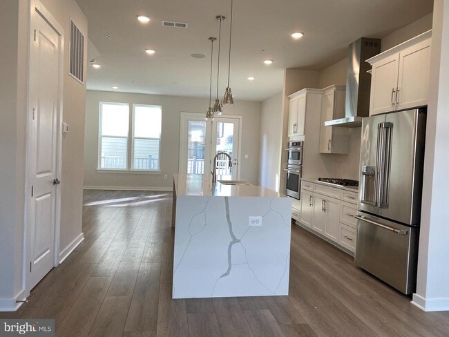 Photo - 16356 Columbus Ave