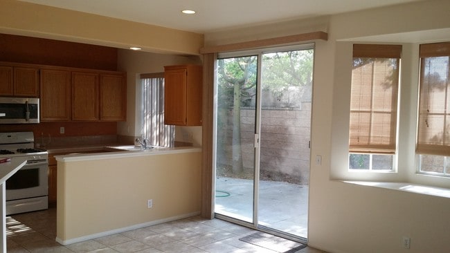 101 Peppertree Ln
