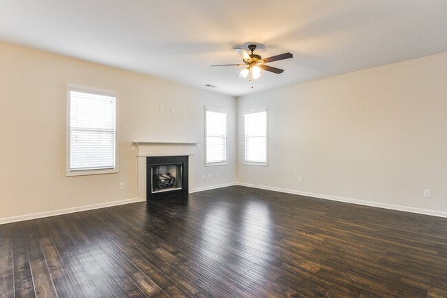 Photo - 14 W Lumber Ct