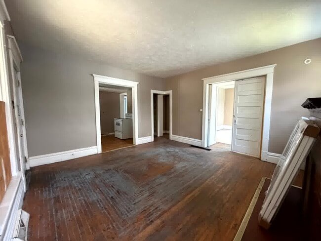 Building Photo - 520 W Marion St Unit 1