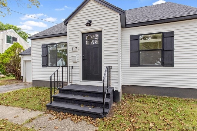 Photo - 117 Edden Ln