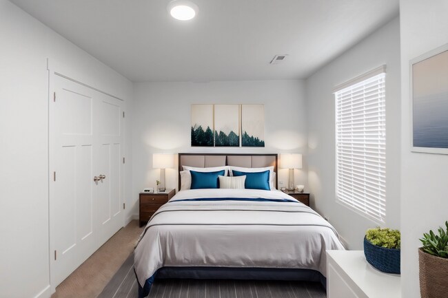 Photo - 7487 Geraint St