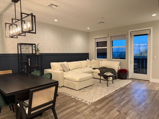 Photo - Luxury Living in Fountaingrove Wine Country/ Excellent location with rare views/ Fully upgraded i...