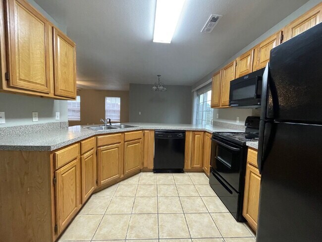 Photo - 1459 W Jct St Unit 6