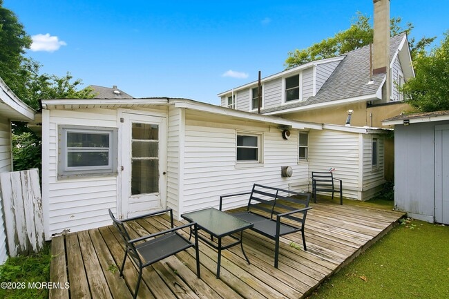 Photo - 1208 Maplewood Rd