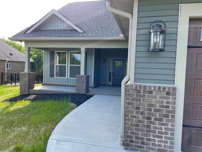 Photo - Vonore 37885 - 4 bedroom, 3 bath in Tellico Village - Contact Ed Johnson 865-924-5045