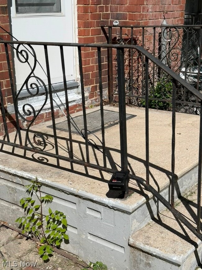 Photo - 1527 Babbitt Rd