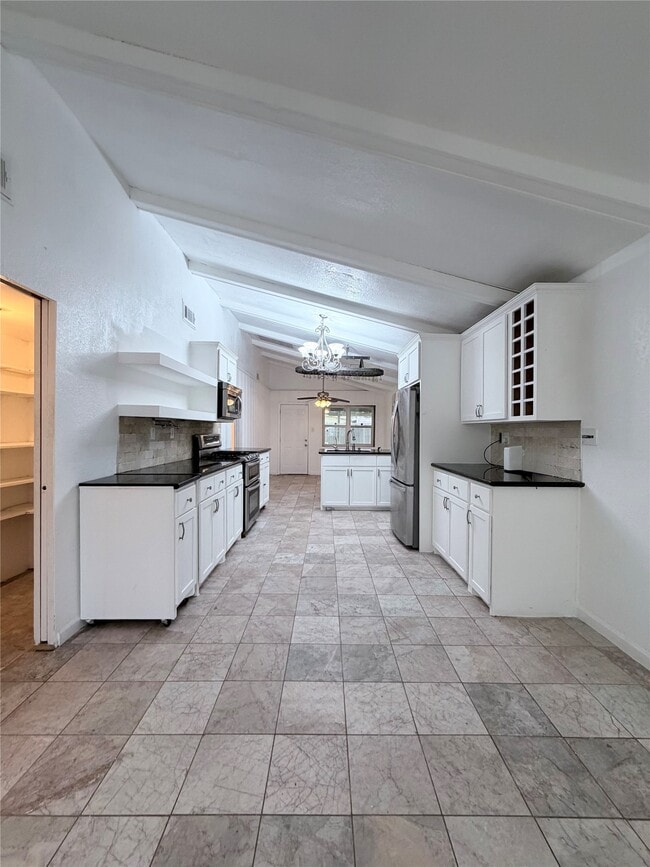 Photo - 618 Sulphur St